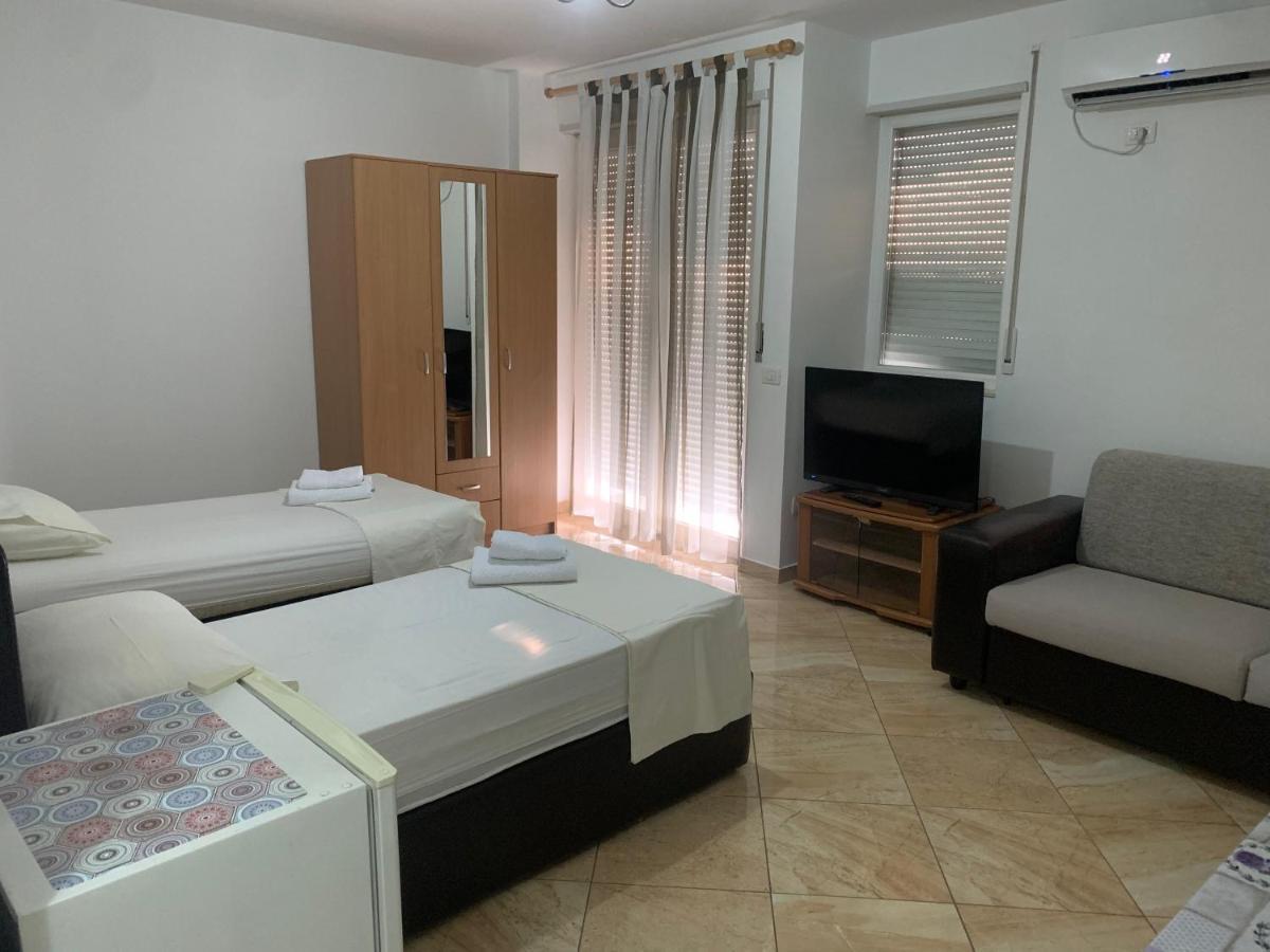 Kokomani 2 Durrës Exterior foto