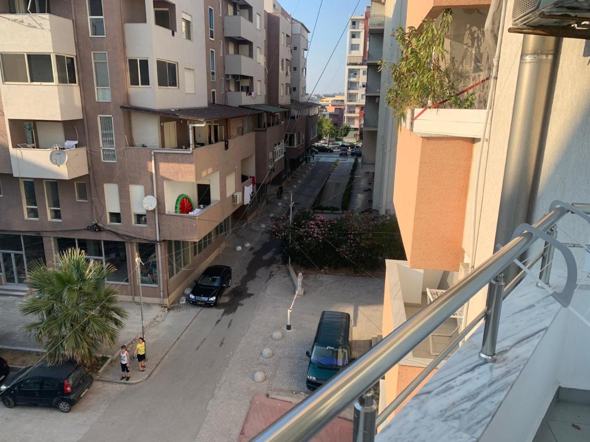 Kokomani 2 Durrës Exterior foto
